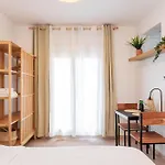 Seaview-City-Ladadika-Apartment