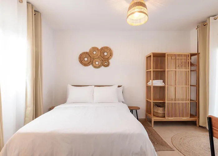 Seaview-City-Ladadika-Apartment